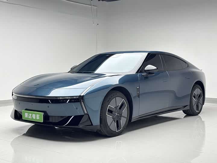 Фото 1 - XPeng P7