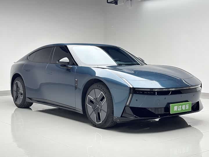 Фото 3 - XPeng P7