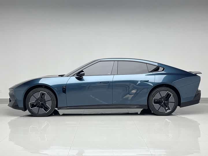 Фото 5 - XPeng P7