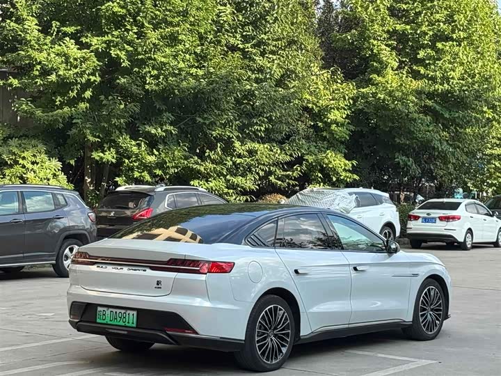 Фото 4 - BYD Han