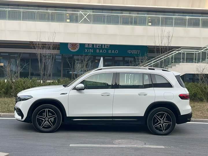 Фото 3 - Mercedes-Benz EQB