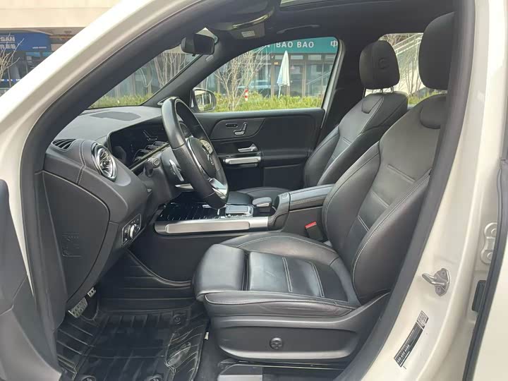 Фото 4 - Mercedes-Benz EQB