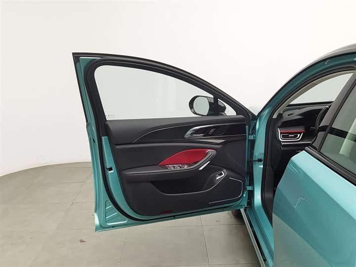 Фото 8 - Hongqi H6