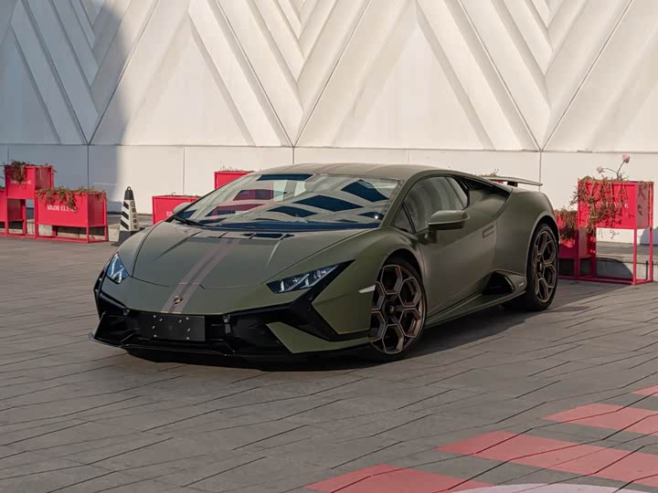Фото 1 - Lamborghini Huracán