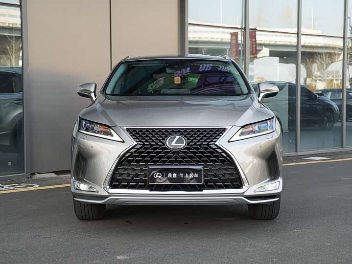 Фото 2 - Lexus RX