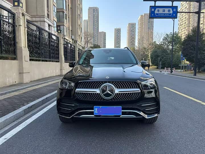 Фото 2 - Mercedes-Benz GLE-Class