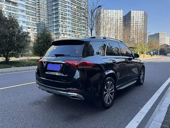 Фото 4 - Mercedes-Benz GLE-Class