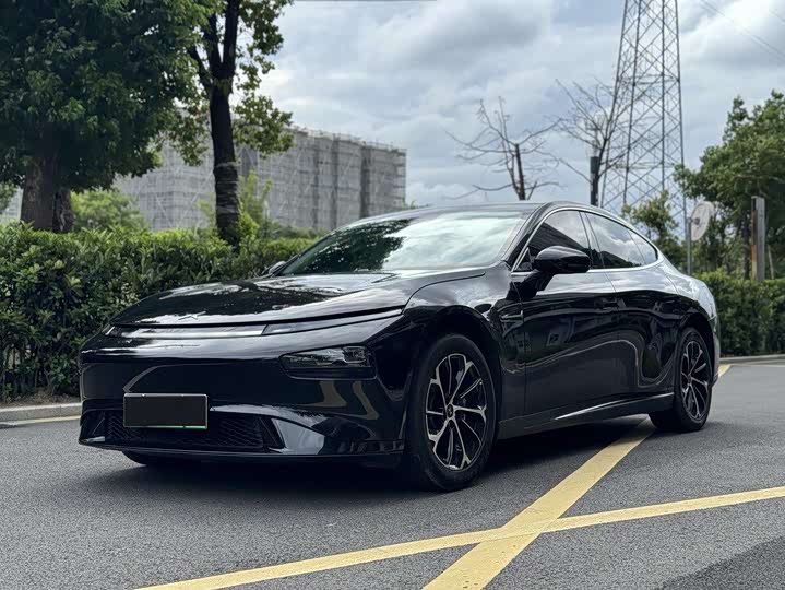 Фото 1 - XPeng P7