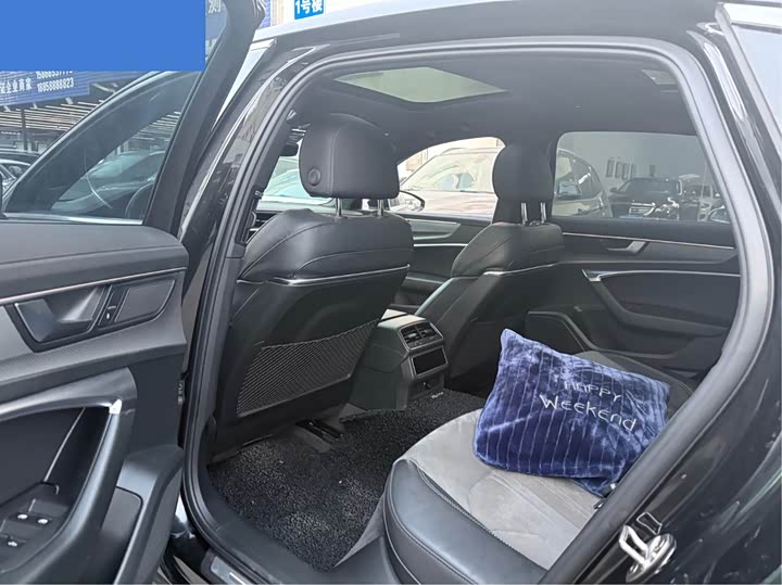 Фото 5 - Audi A6L