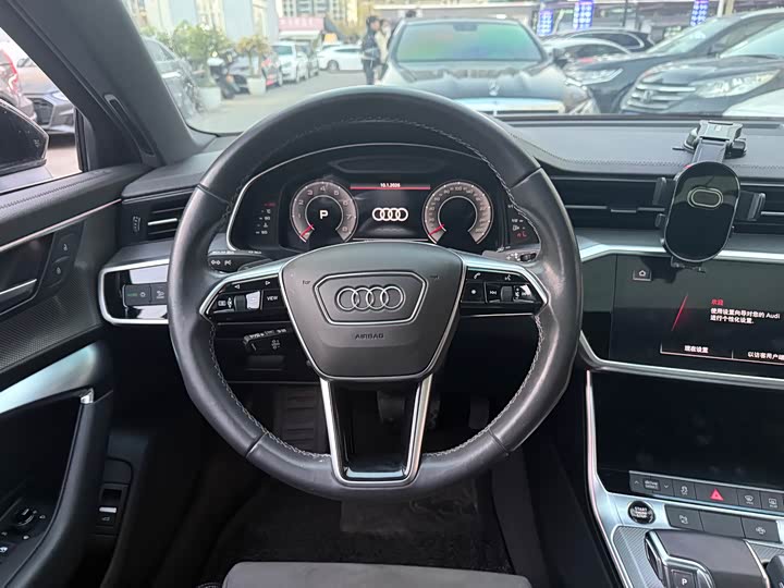 Фото 7 - Audi A6L