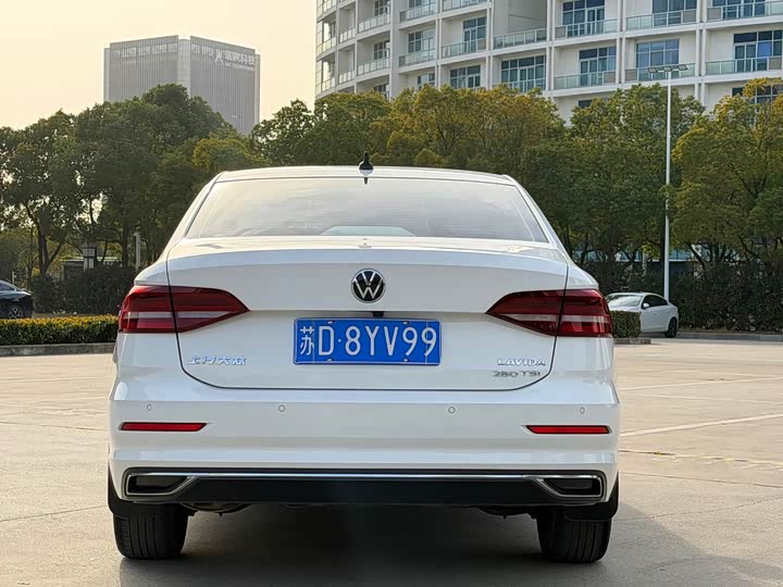 Фото 5 - Volkswagen Lavida