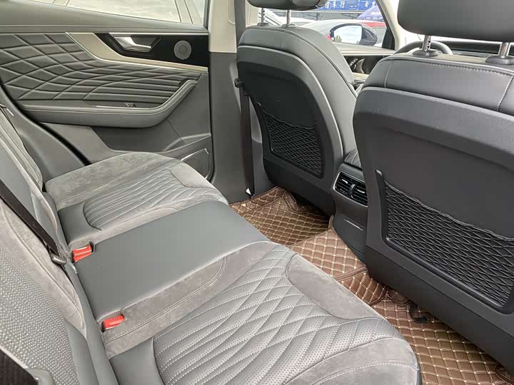 Фото 4 - Hongqi HS5