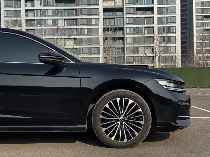 Фото 3 - Volkswagen Magotan