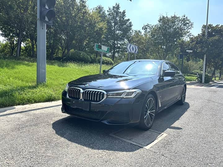 Фото 1 - BMW 5 Series