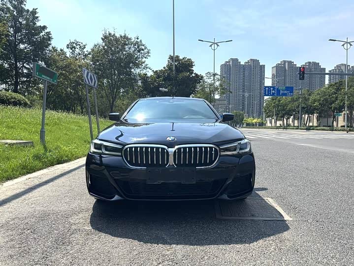 Фото 2 - BMW 5 Series