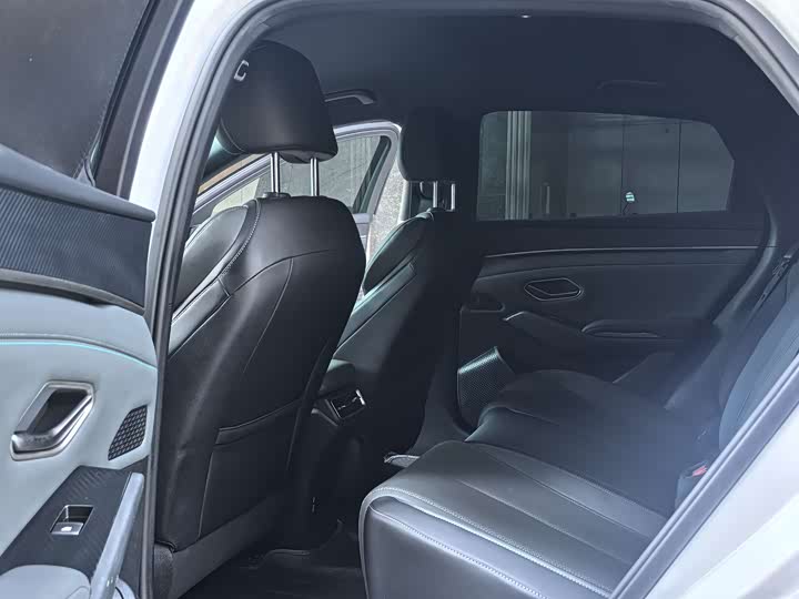 Фото 9 - BYD Qin L