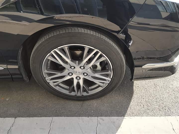 Фото 6 - Honda Elysion