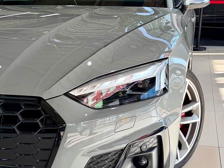 Фото 2 - Audi S5