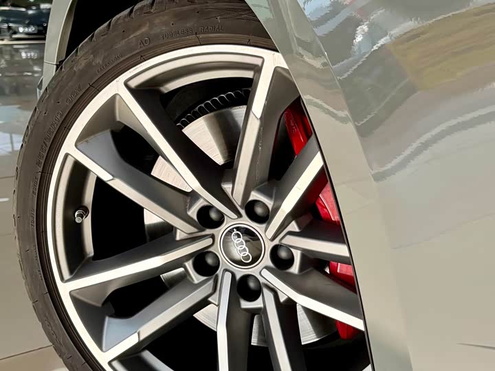 Фото 4 - Audi S5