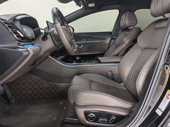 Фото 3 - BYD Han