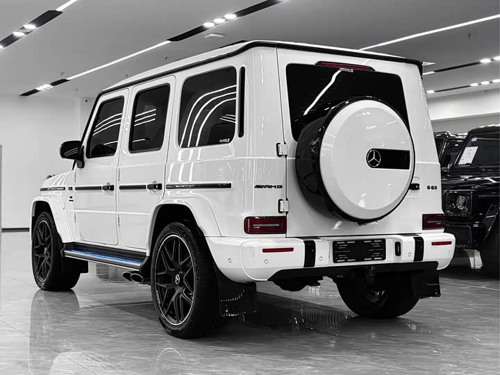 Фото 7 - Mercedes-Benz G-Class AMG