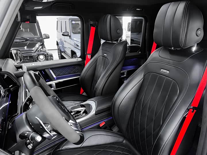 Фото 8 - Mercedes-Benz G-Class AMG
