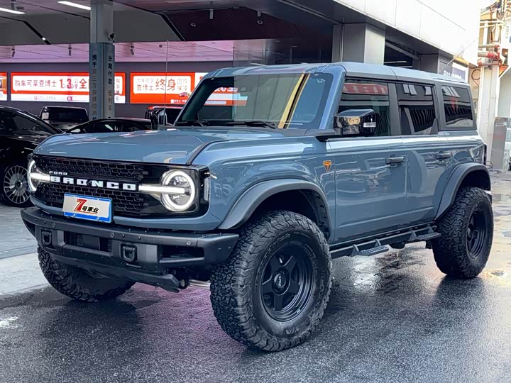 Фото 1 - Ford Bronco