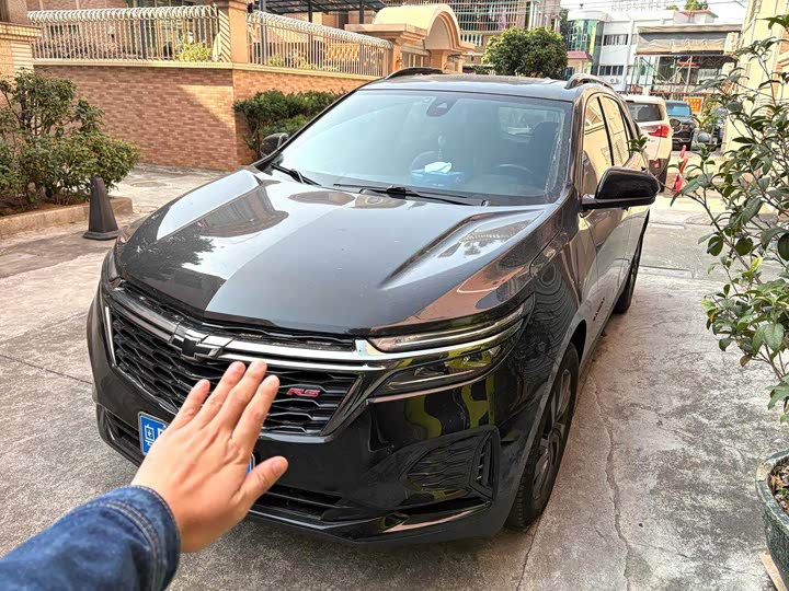 Фото 1 - Chevrolet Equinox