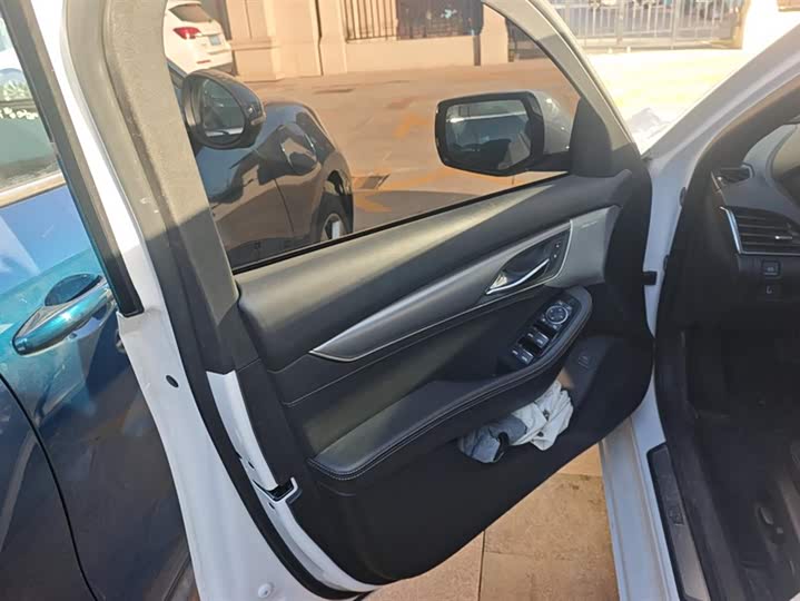 Фото 7 - Cadillac CT5