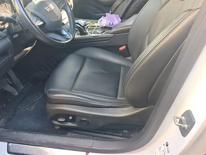 Фото 9 - Cadillac CT5