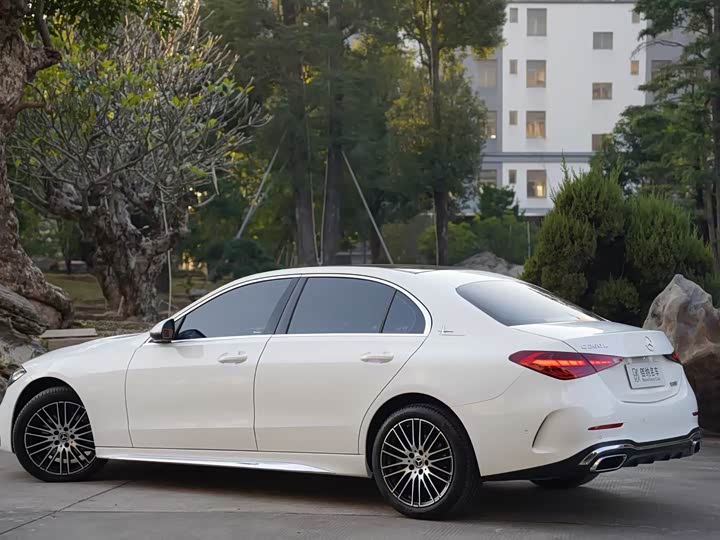 Фото 8 - Mercedes-Benz C-Class