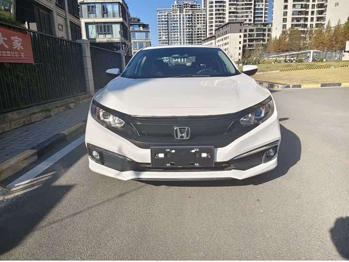 Фото 2 - Honda Civic