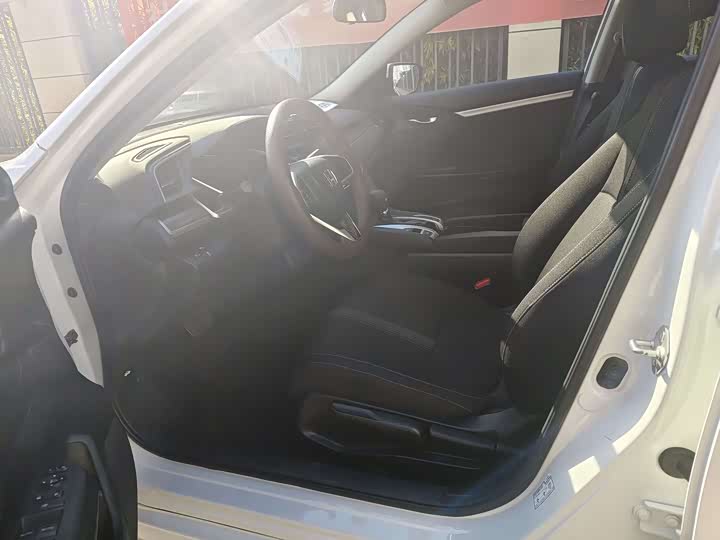 Фото 5 - Honda Civic