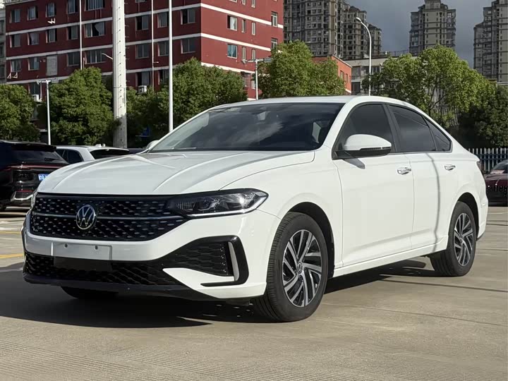 Фото 1 - Volkswagen Lavida