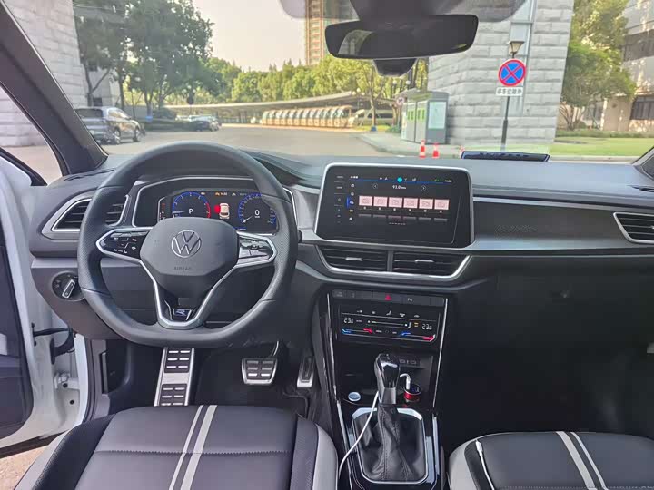 Фото 7 - Volkswagen T-Roc