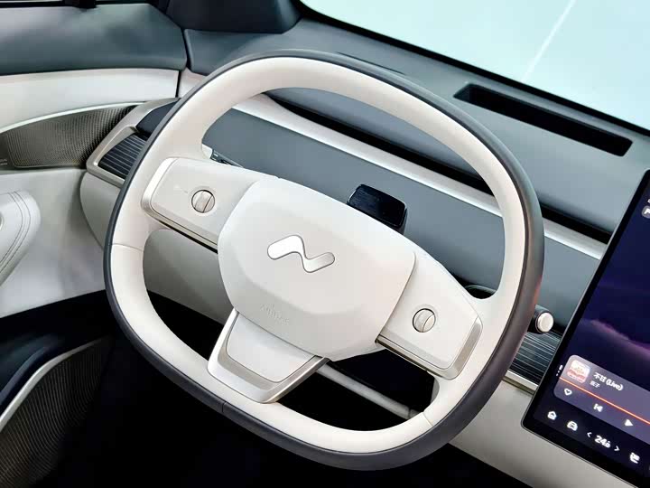 Фото 9 - Nio Onvo L60