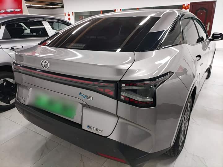 Фото 6 - Toyota bZ3