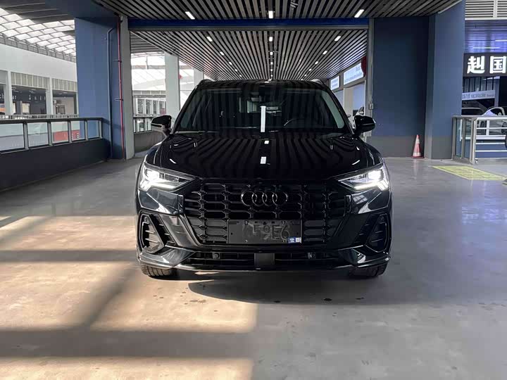 Фото 2 - Audi Q3