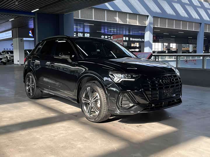 Фото 3 - Audi Q3