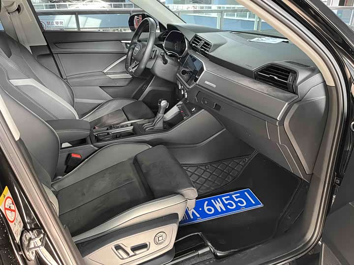Фото 5 - Audi Q3