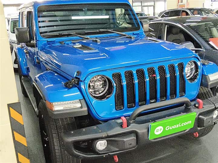 Фото 4 - Jeep Wrangler