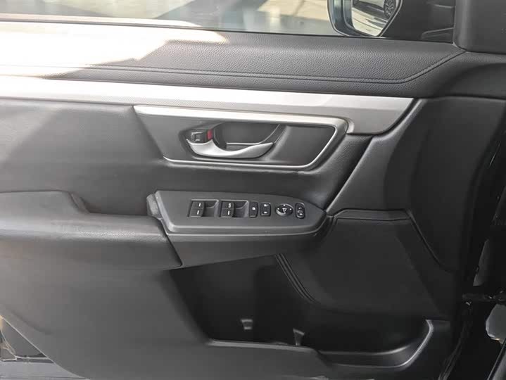 Фото 7 - Honda CR-V