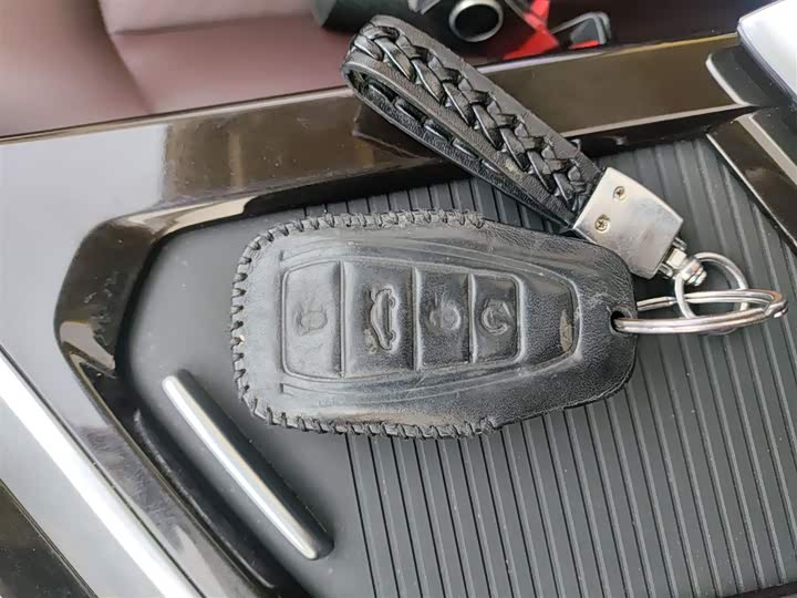 Фото 9 - Geely Jiaji