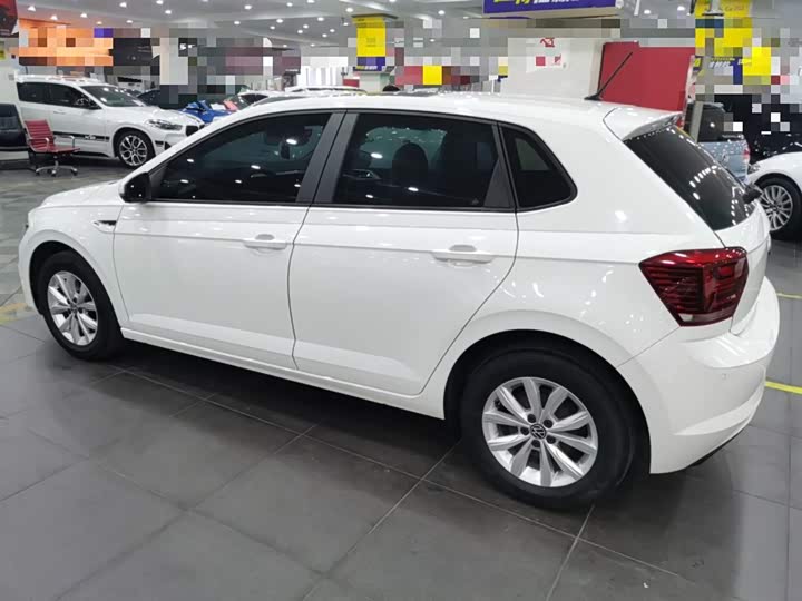 Фото 5 - Volkswagen Polo