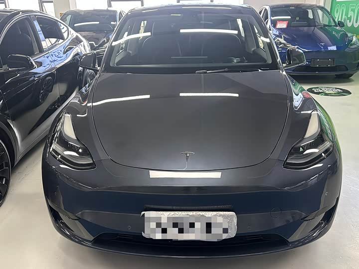 Фото 2 - Tesla Model Y