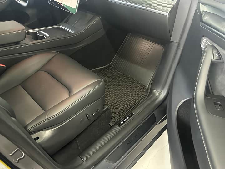 Фото 5 - Tesla Model Y