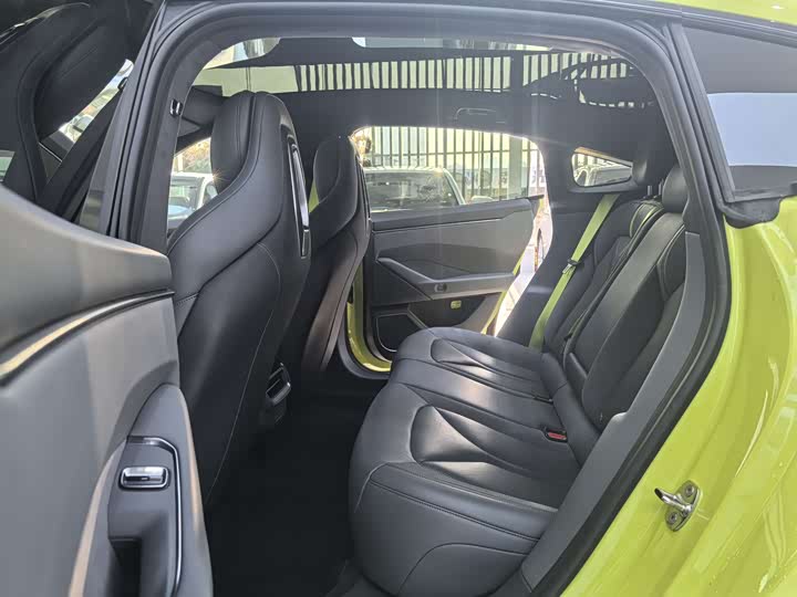 Фото 8 - XPeng P7