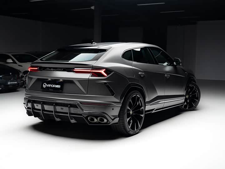 Фото 4 - Lamborghini Urus