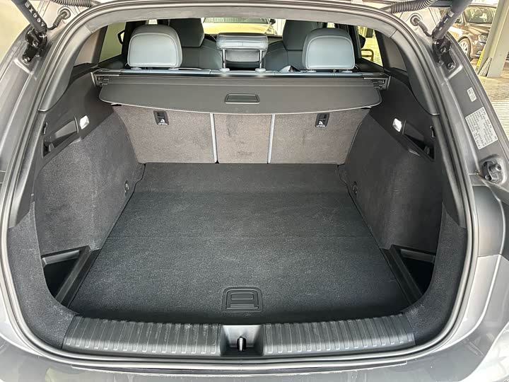 Фото 7 - Audi Q6L e-tron