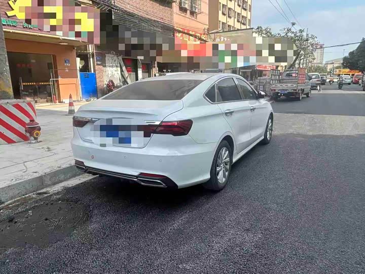 Фото 2 - Geely Binrui